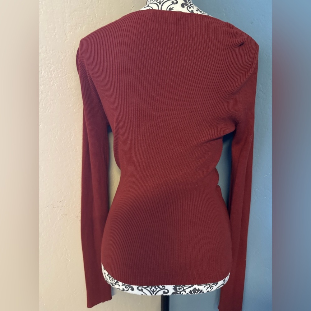 Halogen Sexy V-Neck Sweater NWOT - Picture 3 of 7